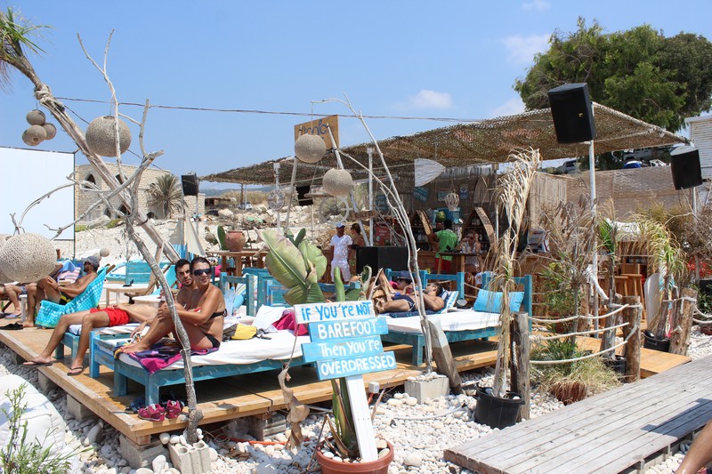Tonic Beach Bar on Sunday